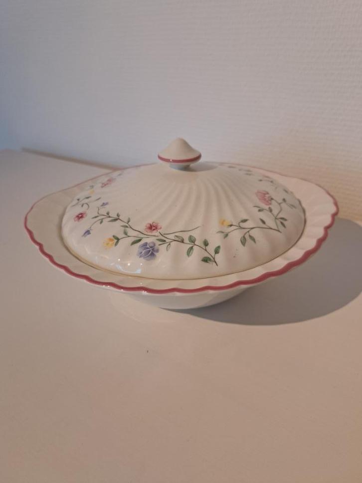 Dekschaal Johnson Brothers uit de serie Summer Chintz, Huis en Inrichting, Keuken | Servies, Zo goed als nieuw, Schaal of Schalen