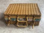 Leuk klein rieten picknickmandje voor 4 personen - vintage, Hobby en Vrije tijd, Picknickmanden, Ophalen of Verzenden, Zo goed als nieuw