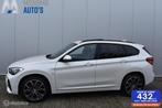 BMW X1 sDrive20i M-Sport Mineralweiß Pano HUD Leder 19" LMV, Wit, Bedrijf, SUV of Terreinwagen, 83 €/maand