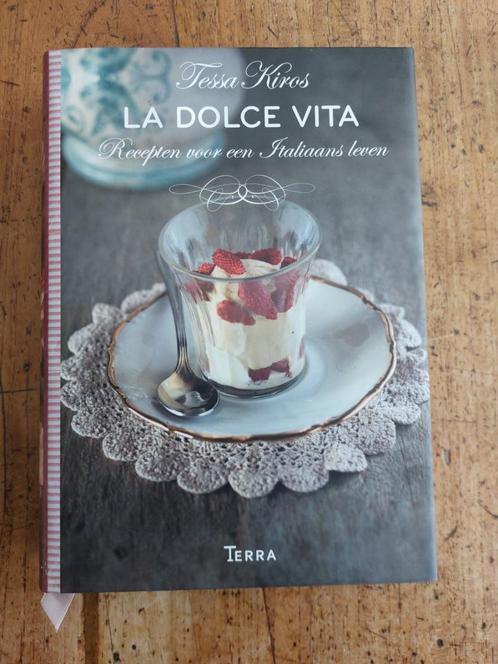 Te Koop: Italiaans kookboek -  Dolce Vita -  Tessa Kiros, Boeken, Kookboeken, Nieuw, Voorgerechten en Soepen, Hoofdgerechten, Taart, Gebak en Desserts