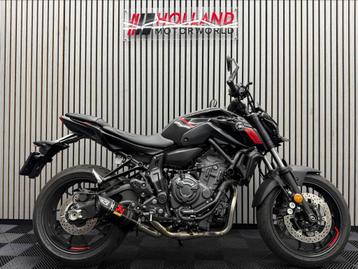 Yamaha MT-07 2024 Akrapovic MT 07 zwart custom beschikbaar voor biedingen