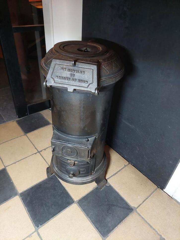 Antieke Gietijzeren Kolenkachel De Schelde - Bergen op Zoom, Huis en Inrichting, Kachels, Ophalen