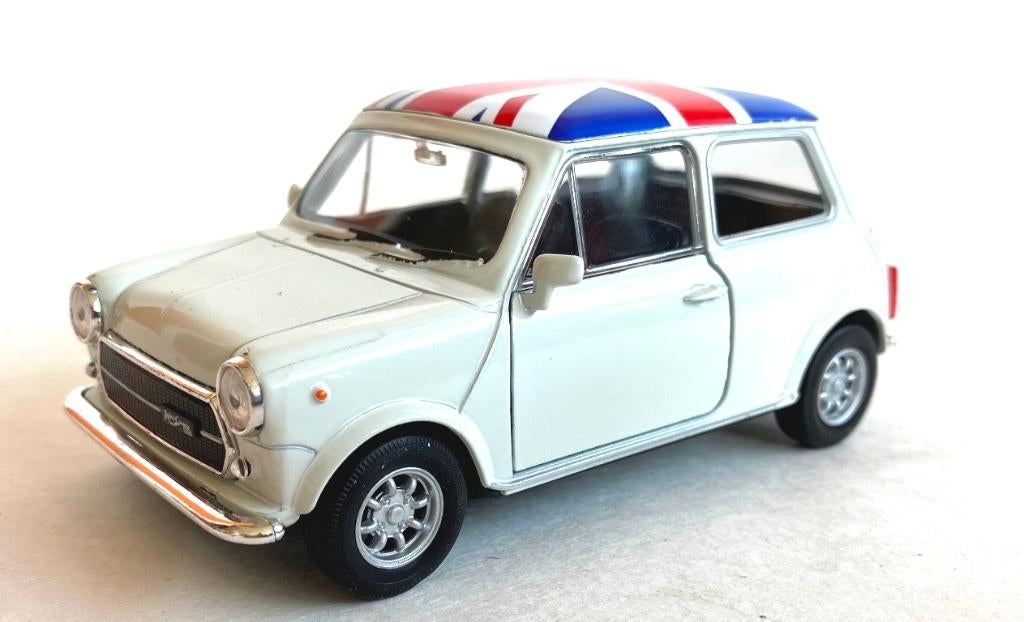 Mini Cooper wit met Union Jack dak NEX., Hobby en Vrije tijd, Modelauto's | 1:32, Zo goed als nieuw, Auto, Overige merken, Ophalen of Verzenden