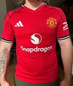 Manchester United Thuisshirt 25/26 Nieuw met kaartjes!, Ophalen of Verzenden, Nieuw, Shirt