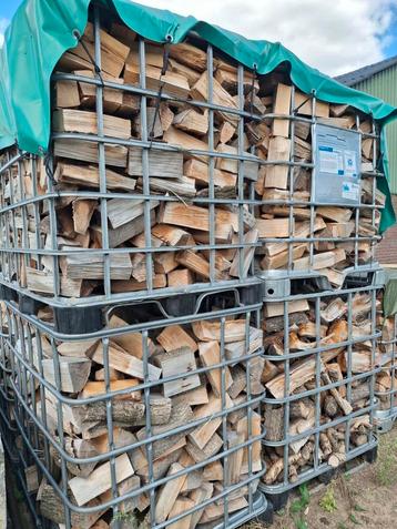 Brandhout beschikbaar voor biedingen