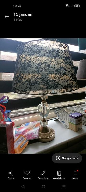 Mooie lampen met kanten kap  beschikbaar voor biedingen