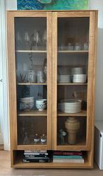 Kave Home Alguema Vitrinekast - fineer Eikenhout, Ophalen, Eikenhout, 50 tot 100 cm, Zo goed als nieuw