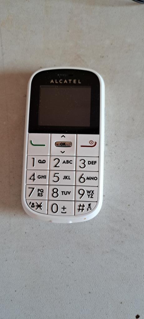Alcatel One Touch 282 senioren mobiele telefoon, Telecommunicatie, Mobiele telefoons | Motorola, Zo goed als nieuw, Zonder abonnement
