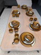 Compleet servies (47 delig) van kwantum bruin gemêleerd, Huis en Inrichting, Keuken | Servies, Ophalen, Gebruikt, Bord(en), Overige stijlen