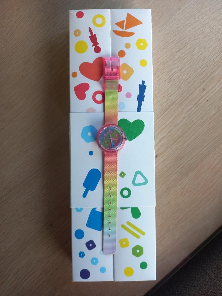 Flik Flak Regenboog Horloge - Zo goed als nieuw!, Sieraden, Tassen en Uiterlijk, Horloges | Kinderen, Zo goed als nieuw, Jongen of Meisje