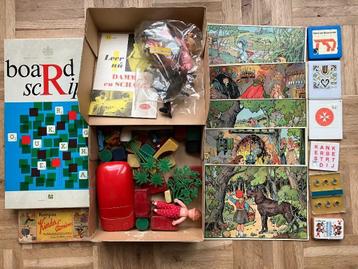 Diverse oude bord- en kaartgezelschapspellen beschikbaar voor biedingen