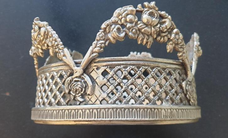 Metalen kroon (Jardinière), Huis en Inrichting, Woonaccessoires | Wanddecoraties, Gebruikt, Ophalen