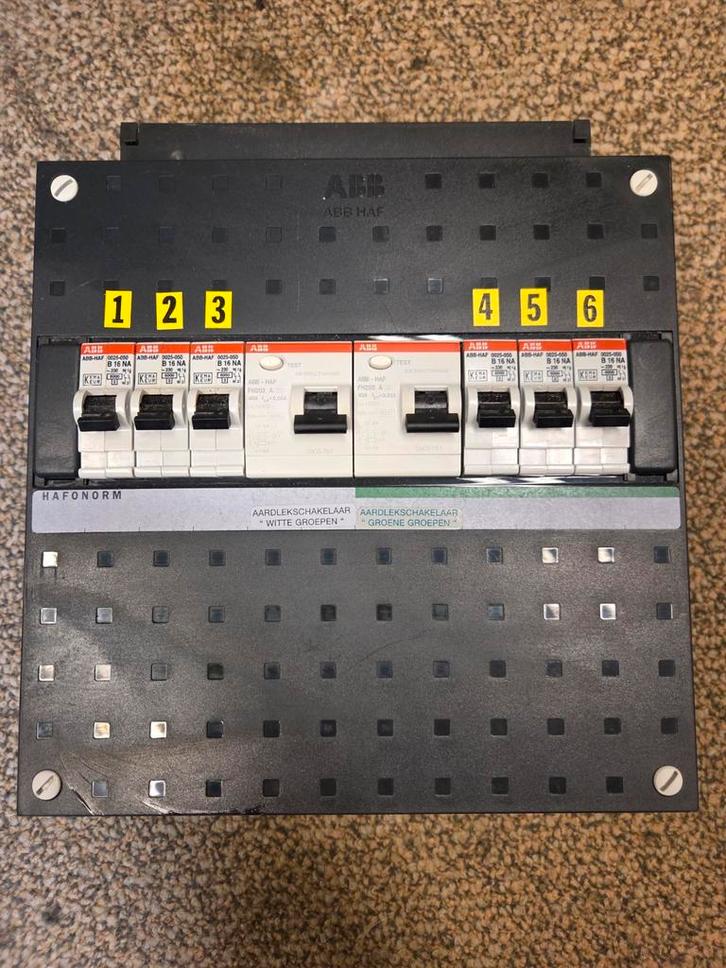Abb hager groepenkasten en los schakelmateriaal, Hobby en Vrije tijd, Elektronica-componenten, Zo goed als nieuw, Ophalen of Verzenden