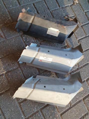 3 x NOS dwarsbalk Opel Commodore A of Opel Rekord C beschikbaar voor biedingen