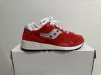 Te koop nieuwe Saucony Shadow 6000 Red, Kleding | Heren, Schoenen, Nieuw, Ophalen of Verzenden, Sportschoenen, Overige kleuren