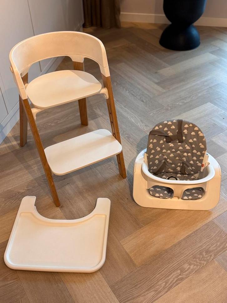 Stokke Steps kinderstoel – wit/eiken – incl babyset + tray, Kinderen en Baby's, Kinderstoelen, Meegroeistoel, Ophalen