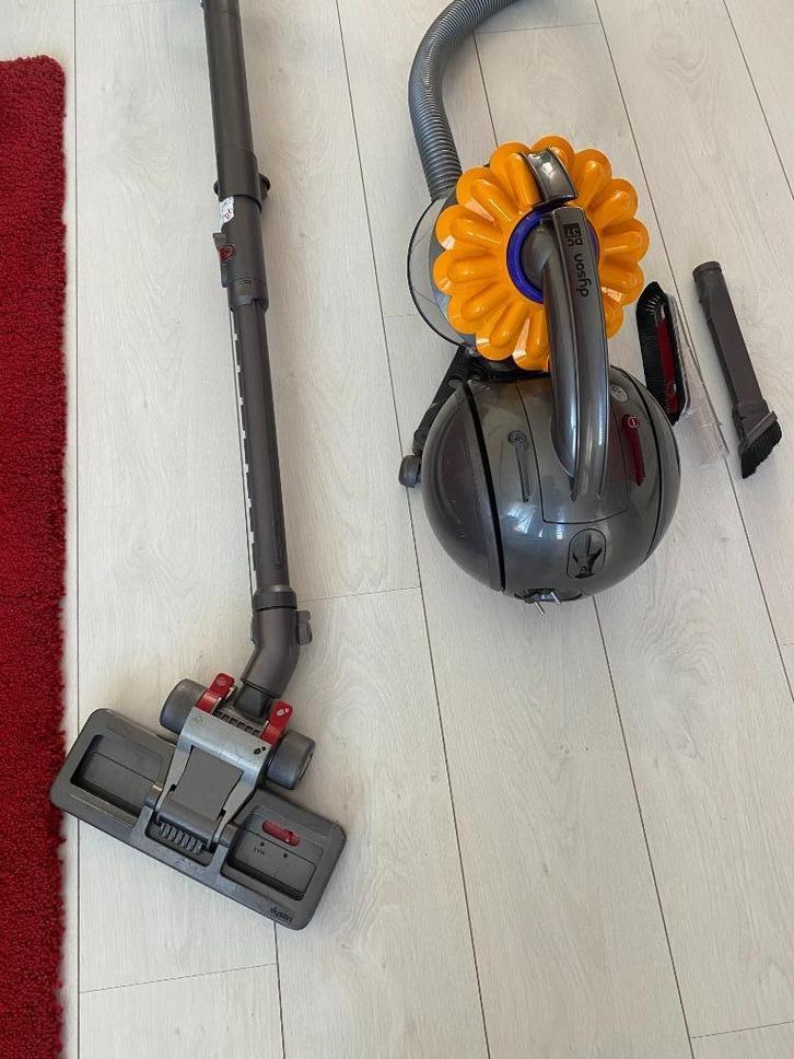 Dyson stofzuiger, Witgoed en Apparatuur, Stofzuigers, Gebruikt, Stofzuiger, Minder dan 1200 watt, Reservoir, Ophalen