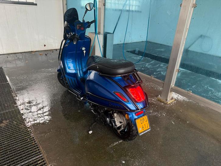Vespa Sprint 2018, Fietsen en Brommers, Brommers | Vespa, Gebruikt, Overige modellen, Maximaal 45 km/u, Ophalen