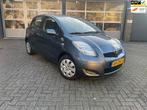 Toyota Yaris 1.3 VVTi Aspiration AUTOMAAT|1E EIG|AIRCO|NETTE, Elektrische ramen, Gebruikt, 750 kg, 4 cilinders