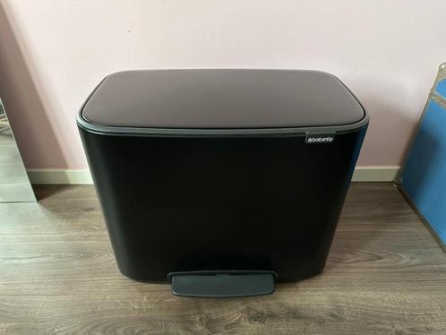 Brabantia Bo prullenbak zwart, Huis en Inrichting, Woonaccessoires | Prullenbakken, Gebruikt, Metaal, Minder dan 50 cm, 30 tot 40 liter