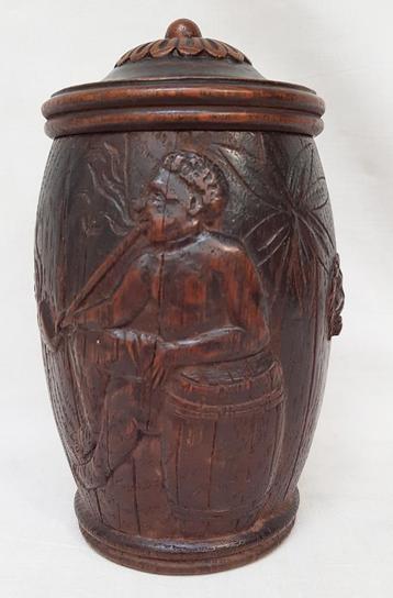 Tabakspot vintage hout zwarte figuur. beschikbaar voor biedingen