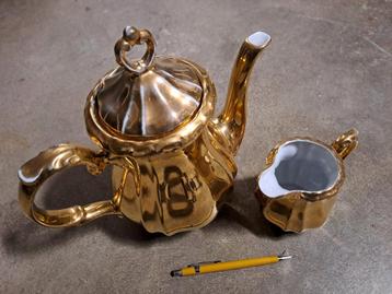 Bareuther Bavaria Koffiepot met Melkkannetje Bladgoud beschikbaar voor biedingen