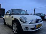 MINI Mini 1.4 One Pepper (bj 2010), Auto's, Mini, 4 cilinders, 4 stoelen, Wit, Bedrijf