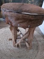 Krukje met geitenvacht, Ophalen of Verzenden, Gebruikt, Hout