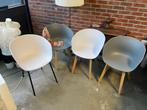 4 verschillende Kuip stoeltjes Scandinavische eetkamerstoel, Huis en Inrichting, Gebruikt, Ophalen of Verzenden, Vier, Metaal