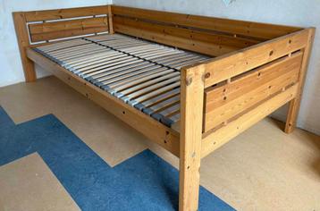 Ledikant met lattenbodem (90 x 200 cm) van LifeTime beschikbaar voor biedingen