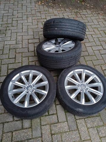 Volkswagen passat velgen set met band beschikbaar voor biedingen
