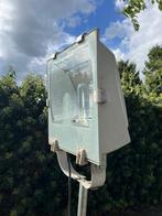 Grote bouwlamp 220 Volt, Ophalen, Gebruikt, Met statief, Lamp