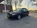 Volvo C30 1.6 Momentum|CC|CLIMA, Voorwielaandrijving, 1596 cc, Gebruikt, 4 cilinders
