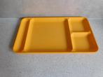 Tupperware Dienblad 22,5x38 cm. Geel, Huis en Inrichting, Ophalen of Verzenden, Zo goed als nieuw, Geel, Overige typen