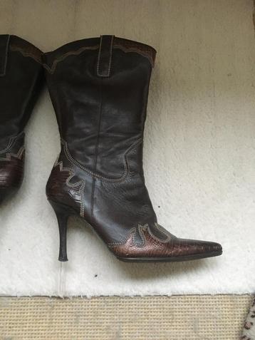 Vintage laarsje,leer beschikbaar voor biedingen