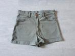 Groene korte broek van h&m maat 158., Broek, Meisje, H&M, Ophalen of Verzenden