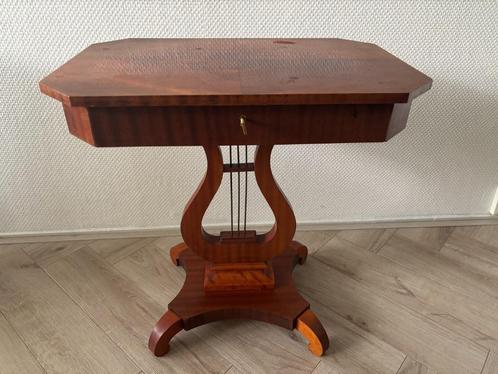 Empire bijzettafel / harptafeltje / naaitafeltje met lade., Antiek en Kunst, Antiek | Meubels | Tafels, Ophalen of Verzenden