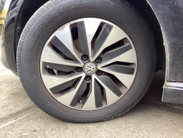 Velgen set + banden van een Volkswagen Polo beschikbaar voor biedingen