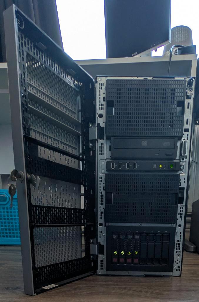 HP ProLiant ML350p Gen8 Server /112gb /p420 / ilo / 2*460w, Computers en Software, Servers, Gebruikt, 2 tot 3 Ghz, 128 GB, Hot swappable onderdelen