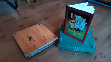 Herbarium Pers Set + Boek beschikbaar voor biedingen