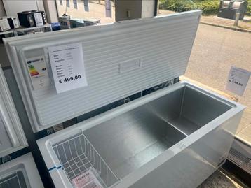 Vrieskist 500 liter nieuw 165 breed beschikbaar voor biedingen