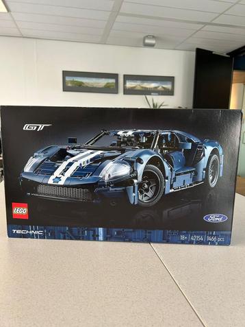 LEGO TECHNIC FORD GT 42154 beschikbaar voor biedingen