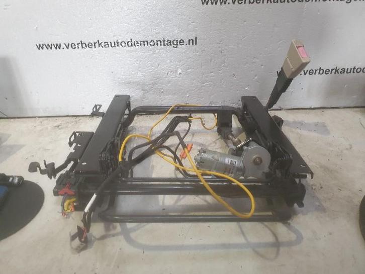 Stoelrails Rechts Voor Opel Omega B (25/26/27) 2001, Auto-onderdelen, Interieur en Bekleding, Opel, Gebruikt