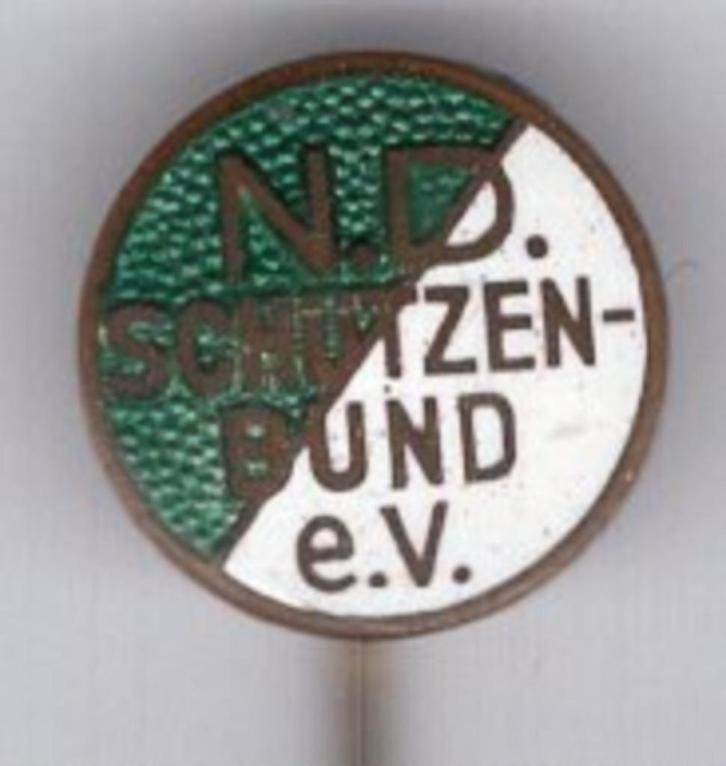 N.D. Schutzenbund E.V. email op koper speldje ( Z_093a ), Verzamelen, Speldjes, Pins en Buttons, Zo goed als nieuw, Speldje of Pin