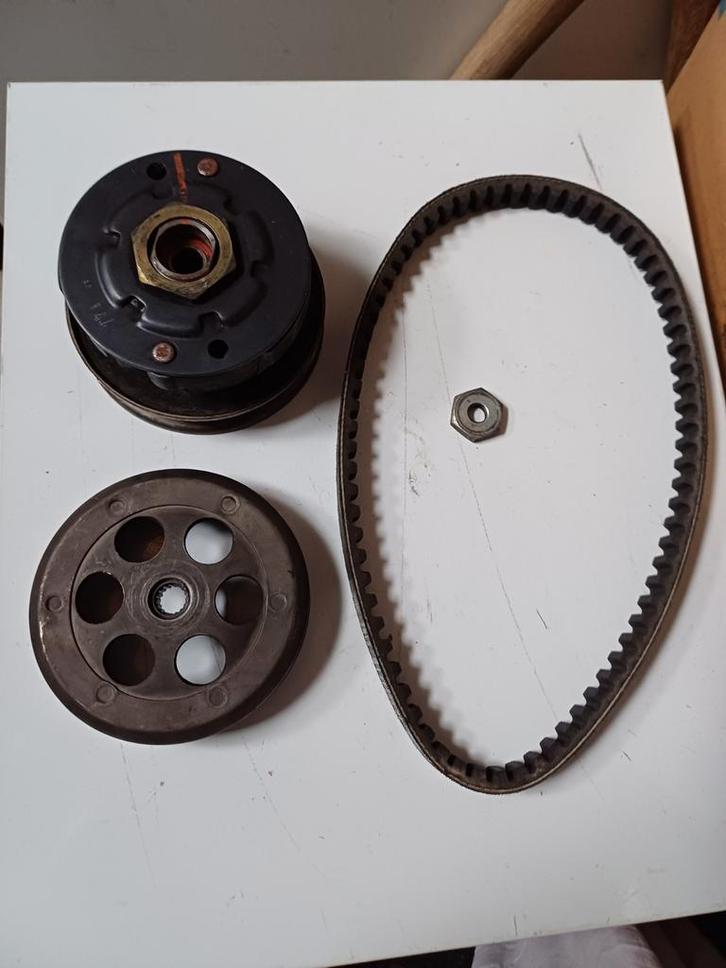 Minarelli horizontaal 2takt 50cc achter poelie gebruikt, Fietsen en Brommers, Brommeronderdelen | Scooters, Gebruikt, Yamaha, Overige typen