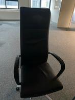 Zwarte lederen bureaustoel met hoge rugleuning, Huis en Inrichting, Bureaustoelen, Ophalen, Gebruikt, Zwart, Bureaustoel
