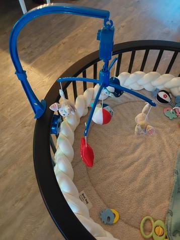 Baby muziek mobiel  beschikbaar voor biedingen