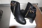 schoenen zwart met goud hoog nieuw(2), Zwart, Nieuw, Ophalen of Verzenden, Le scarpe