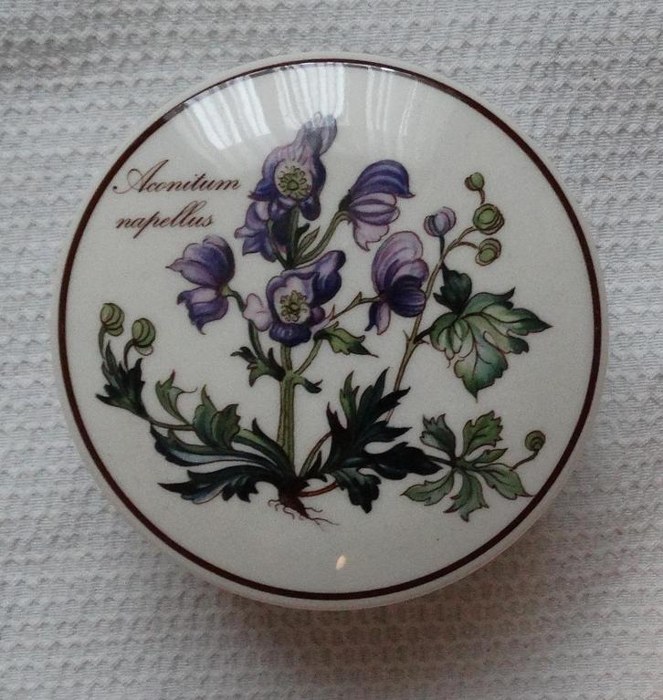 Villeroy & Boch, botanica, dekseldoosje, bonbonnière, Huis en Inrichting, Keuken | Servies, Zo goed als nieuw, Overige typen, Overige stijlen