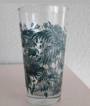 Glas Bacardi Cuatro Limited beschikbaar voor biedingen